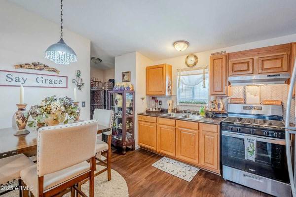 2000 Fleetwood Manufactured Home