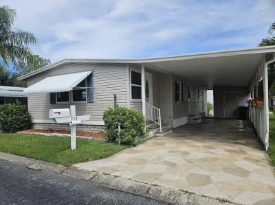 Photo 5 of 27 of home located at 435 16th Ave. S. E. Lot 558 Largo, FL 33771
