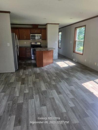 Photo 2 of 7 of home located at 207 37th St SW Austin, MN 55912