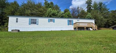 Photo 3 of 3 of home located at 1727 Hillhaven Circle Morganton, NC 28655