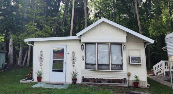 1985  Mobile Home For Sale