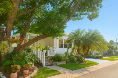 Photo 2 of 46 of home located at 9191 Bay Pines Blvd Saint Petersburg, FL 33708