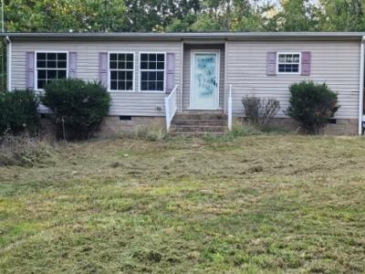 Mobile Home at 11025 Highway 100 Toone, TN 38381