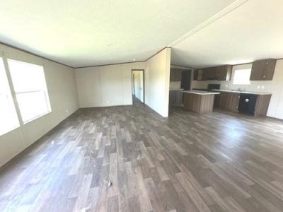 Photo 3 of 11 of home located at 485 Florence Road Hamilton, AL 35570