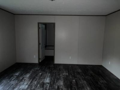 Photo 4 of 10 of home located at 25898 I-30 Frontage Rd Bryant, AR 72022