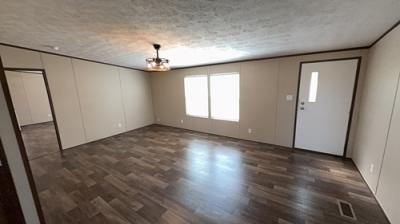 Photo 3 of 28 of home located at 19124 Lagloria Rd Elmendorf, TX 78112