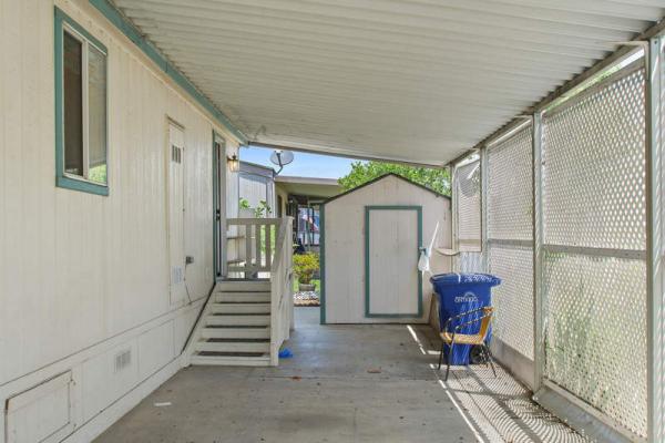 1998 Fleetwood Manufactured Home