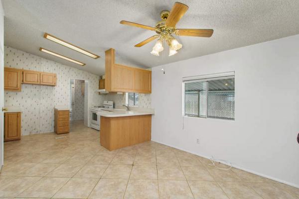 1998 Fleetwood Manufactured Home