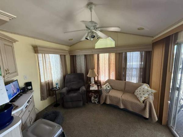 1994 Champion Manufactured Home