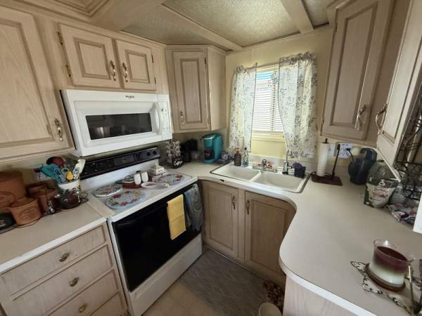 1994 Champion Manufactured Home