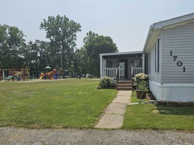 Mobile Home at 1701 Pinecroft Monroe, MI 48161