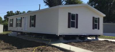 Mobile Home at 9 East Woodside Holland, OH 43528