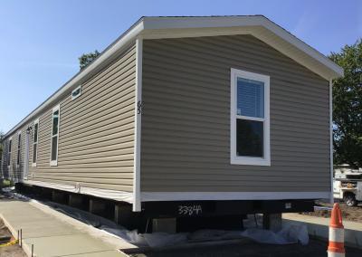 Mobile Home at 65 East Woodside Holland, OH 43528