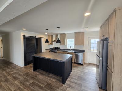 Photo 3 of 9 of home located at 476 Pineland Avenue Kyle, TX 78640