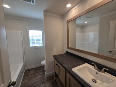 Photo 4 of 9 of home located at 476 Pineland Avenue Kyle, TX 78640