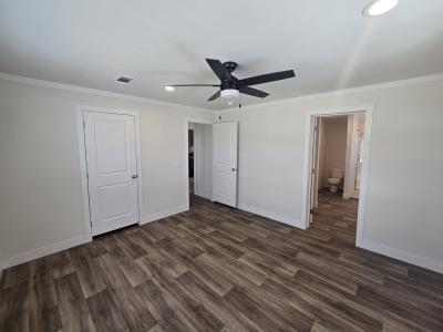 Photo 5 of 9 of home located at 476 Pineland Avenue Kyle, TX 78640