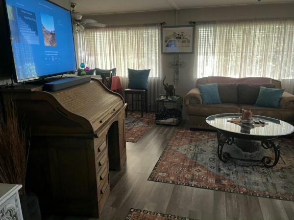 1972 UNITED MOBILE HOMES CORON Mobile Home