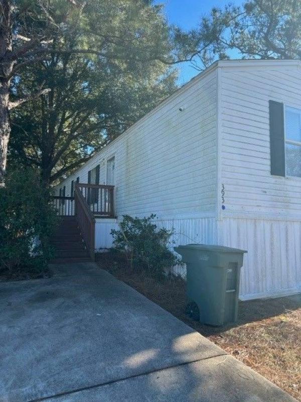 Photo 1 of 2 of home located at 9401 Wilson Blvd Lot #393 Columbia, SC 29203
