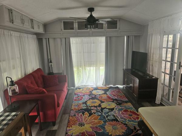 1987 Mobile Home