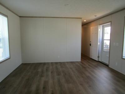 Photo 5 of 18 of home located at 23686 Hickory Lane Brownstown, MI 48174