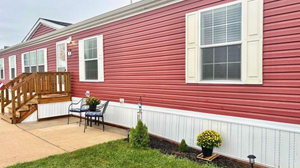 2025 Adventure 32 4643L  Home
