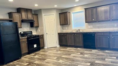 Mobile Home at 5 New Jersey Lot 5Nj Elyria, OH 44035