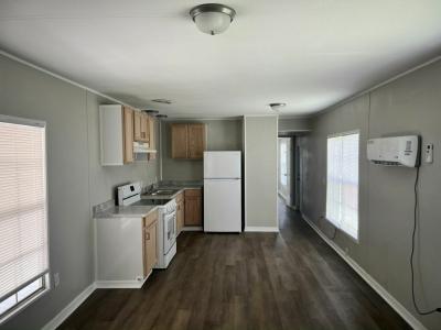 Photo 2 of 15 of home located at 70 Tower Manor Cir E Auburndale, FL 33823