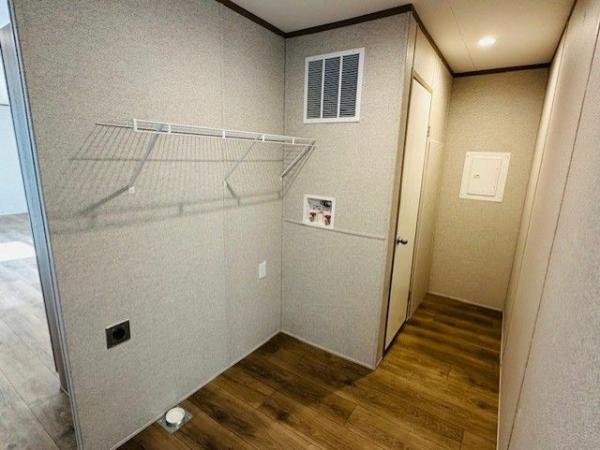 2025 Champion Prime FBH Mobile Home