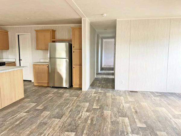 2025 Skyline Lake Manor   Home