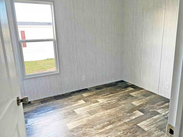 2025 Skyline Lake Manor   Home