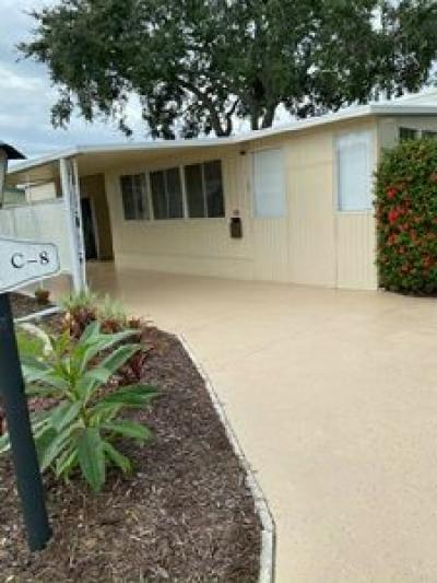 Photo 4 of 8 of home located at 508 44th Ave. E. Lot C-08 Bradenton, FL 34203