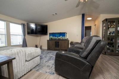 Photo 5 of 29 of home located at 39604 Keiths Cir Zephyrhills, FL 33542