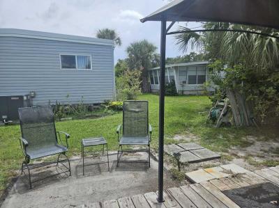 Photo 5 of 29 of home located at 9925 Ulmerton Rd., #194 Largo, FL 33771