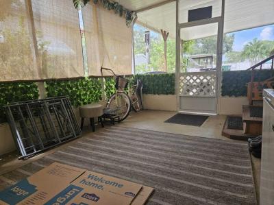 Photo 4 of 29 of home located at 9925 Ulmerton Rd., #194 Largo, FL 33771