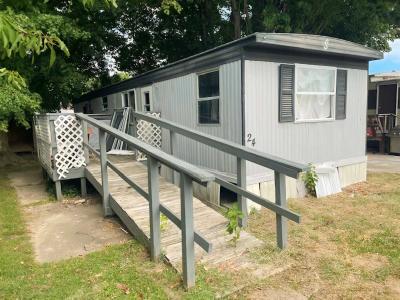 Mobile Home at 711 N 19th St., Lot 24 Hamilton, IL 62341