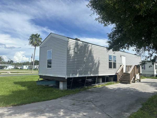 Photo 1 of 2 of home located at 2495 Alfred Road Venice, FL 34292
