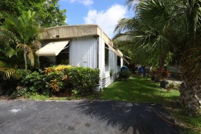 Photo 2 of 4 of home located at 2305 NW 15th Ct. #622 Boynton Beach, FL 33436