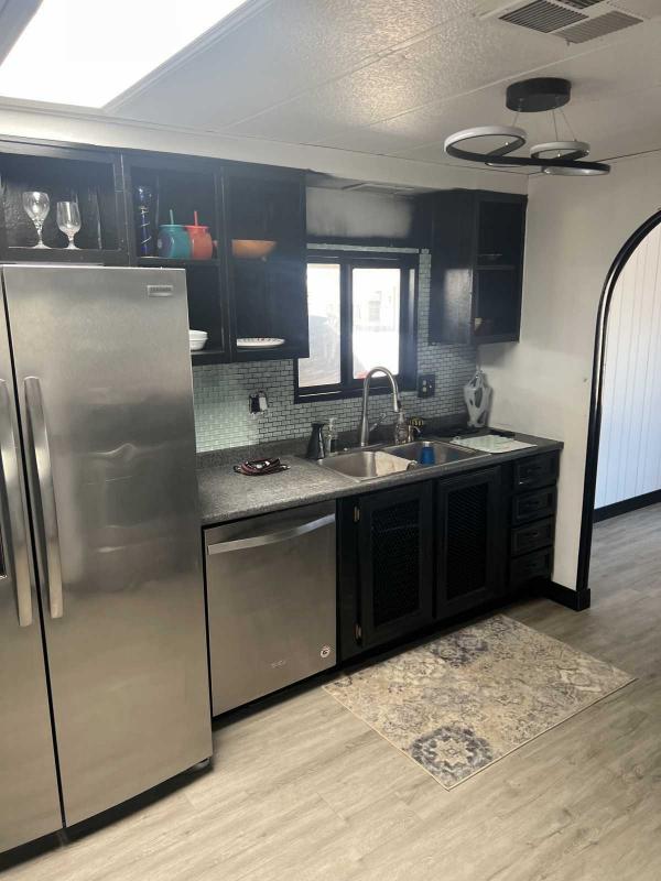1983 Cavco Mobile Home
