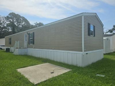 Photo 5 of 12 of home located at 6539 Townsend Rd, #249 Jacksonville, FL 32244