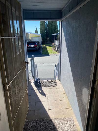 Photo 4 of 17 of home located at 250 N. Linden Rialto, CA 92376