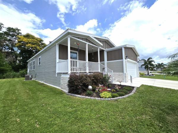 Photo 1 of 2 of home located at 7986 Yukon Trail Ellenton, FL 34222