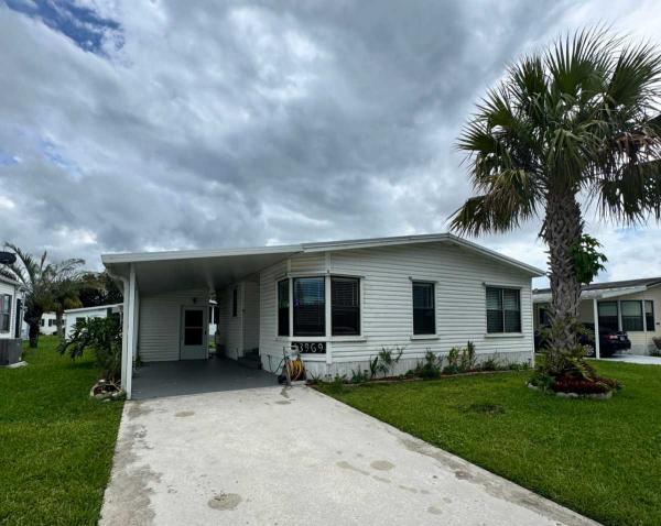 1989  Mobile Home For Sale