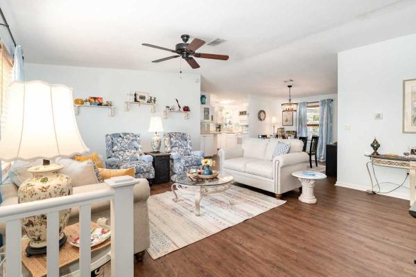 Photo 1 of 2 of home located at 1016 SE Lillian Street Crystal River, FL 34429