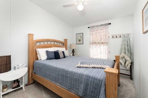2004 Homes of Merit Manufactured Home