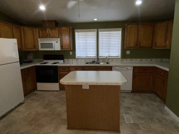 1999 Palm Harbor Manufactured Home