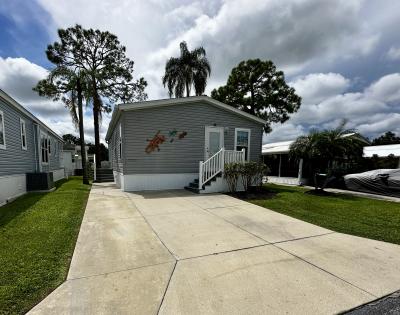 Photo 2 of 15 of home located at 7125 Fruitville Rd 1192 Sarasota, FL 34240