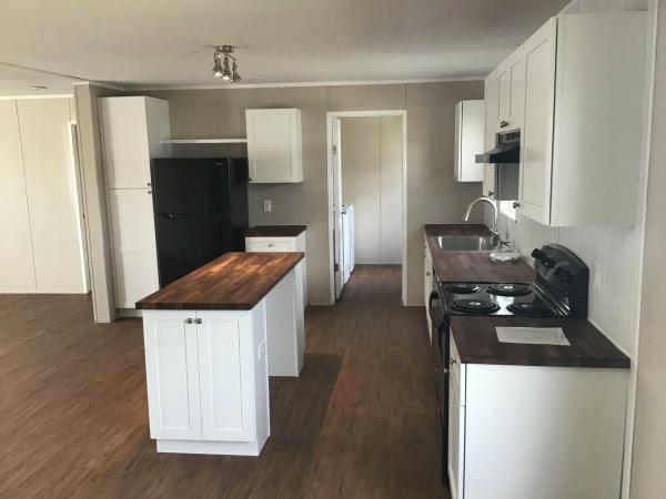 2016 CHAMPION 12RM2852A Mobile Home