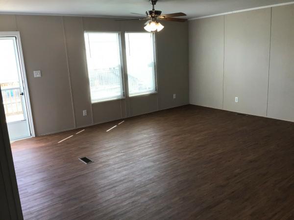 2016 CHAMPION 12RM2852A Mobile Home