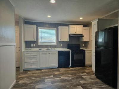 Photo 2 of 10 of home located at 6 West Canyon Drive Hamburg, NY 14075