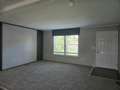 Photo 3 of 10 of home located at 6 West Canyon Drive Hamburg, NY 14075